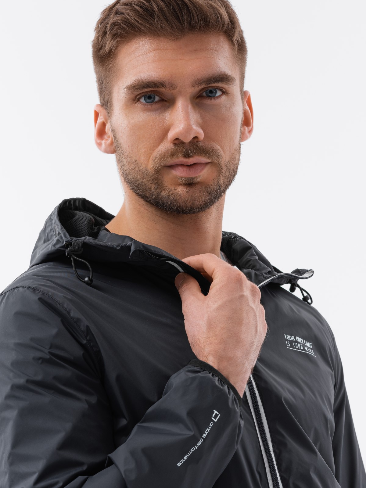 Men's windbreaker jacket with hood and contrasting details - black V2 ...